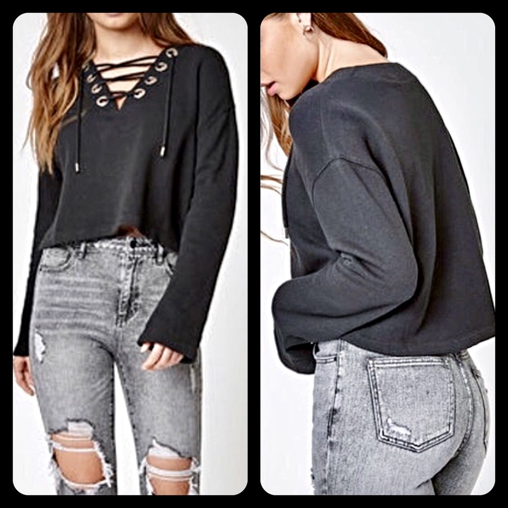 ✨Kendall & Kylie French Terry Top Lace Up Detail✨